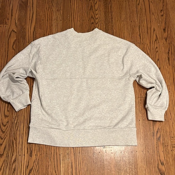 Everlane Sweatshirt - Picture 6 of 8